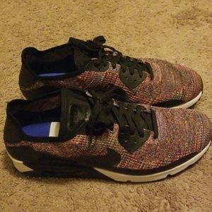 Nice pair of men's Nike air max